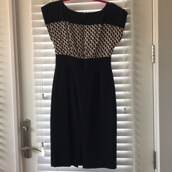 Dress - Picture 4 of 8